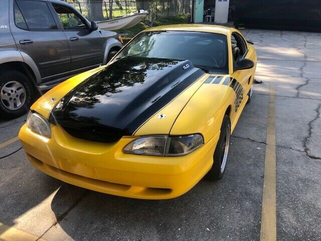 1994 Ford Mustang GT - photo 2