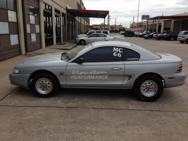 1994 Ford Mustang - photo 2