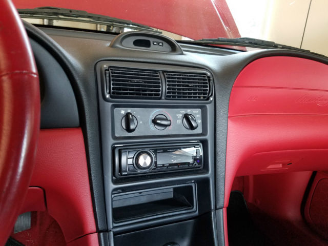 1994 Ford Mustang GT - photo 6