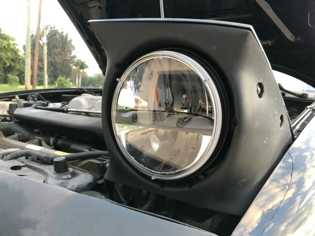 1994 Mazda MX-5 Miata Base Convertible 2-Door - photo 11