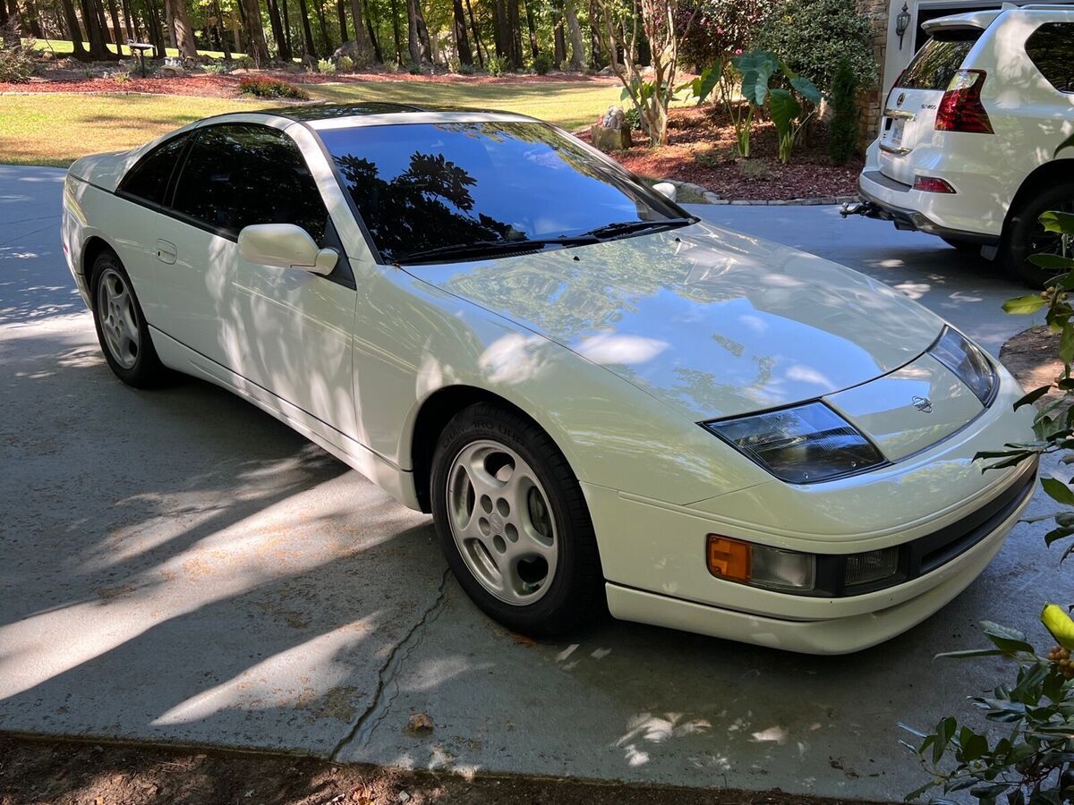 1994 Nissan 300ZX White RWD Automatic 1994 Nissan 300ZX