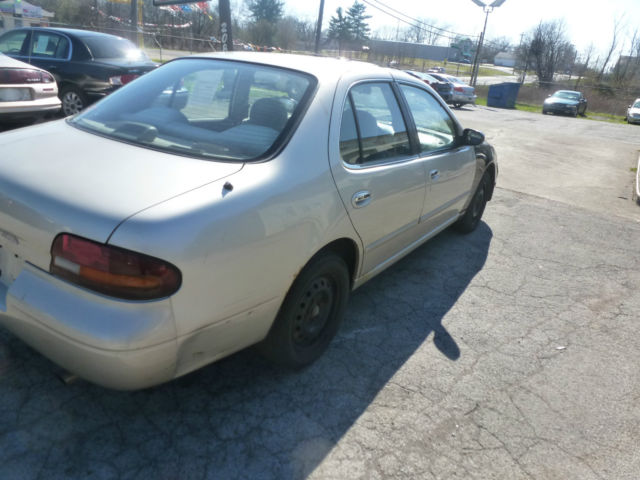 1994 Nissan Altima - photo 6