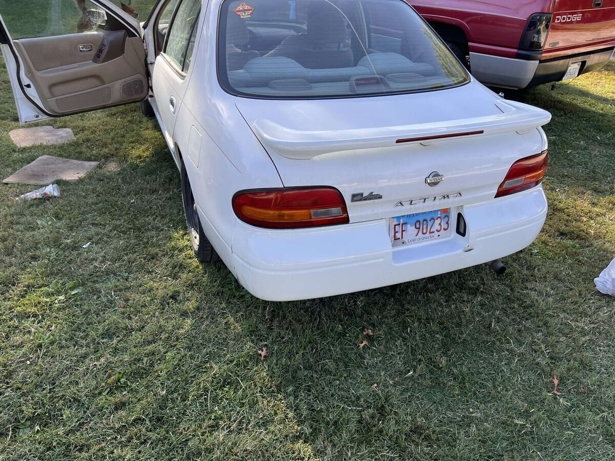 1994 Nissan Altima XE - photo 10