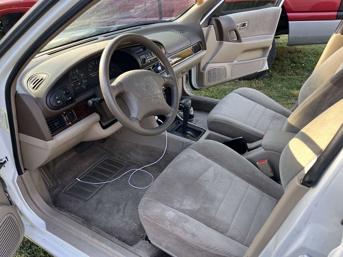 1994 Nissan Altima XE - photo 12