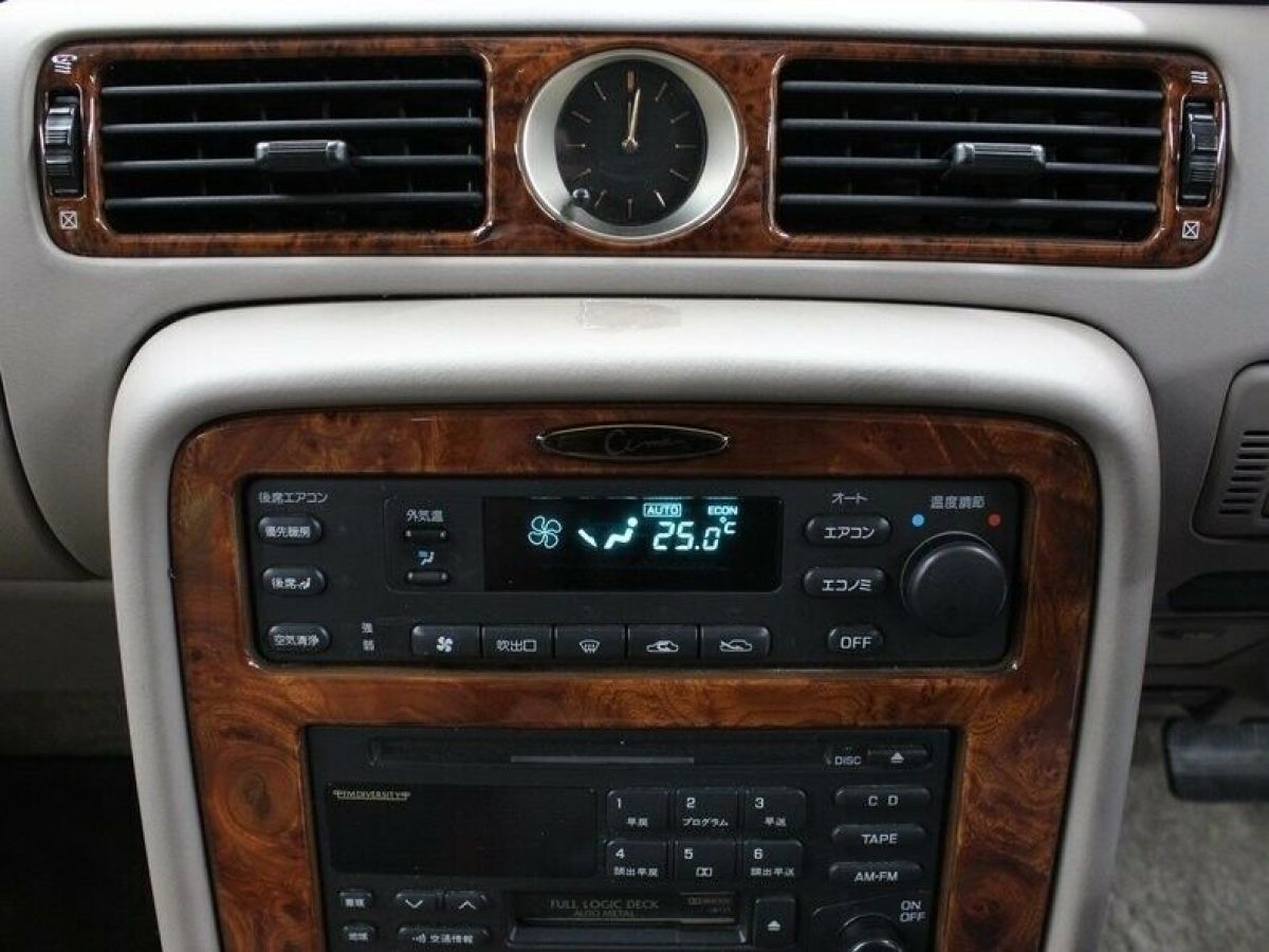 1994 Nissan Cima - photo 12