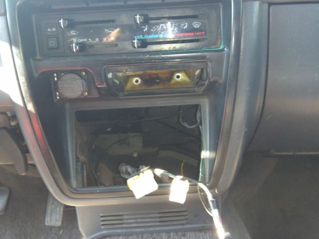 1994 Nissan Other Pickups - photo 10