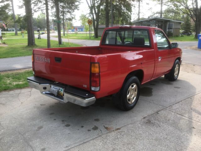 1994 Nissan Other Pickups XE - photo 5