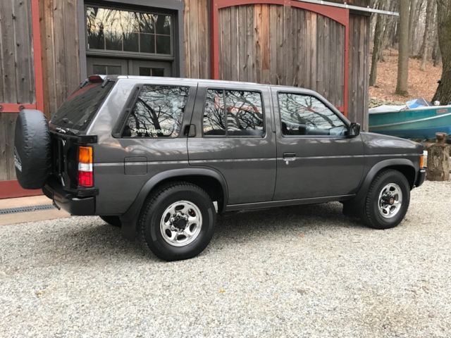 1994 Nissan Pathfinder XE V6 4X4 - photo 4