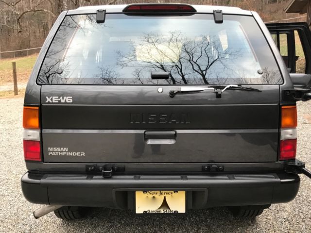 1994 Nissan Pathfinder XE V6 4X4 - photo 6