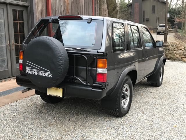1994 Nissan Pathfinder XE V6 4X4 - photo 7
