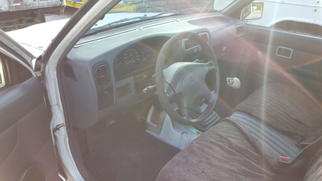 1994 Nissan Other Pickups - photo 8