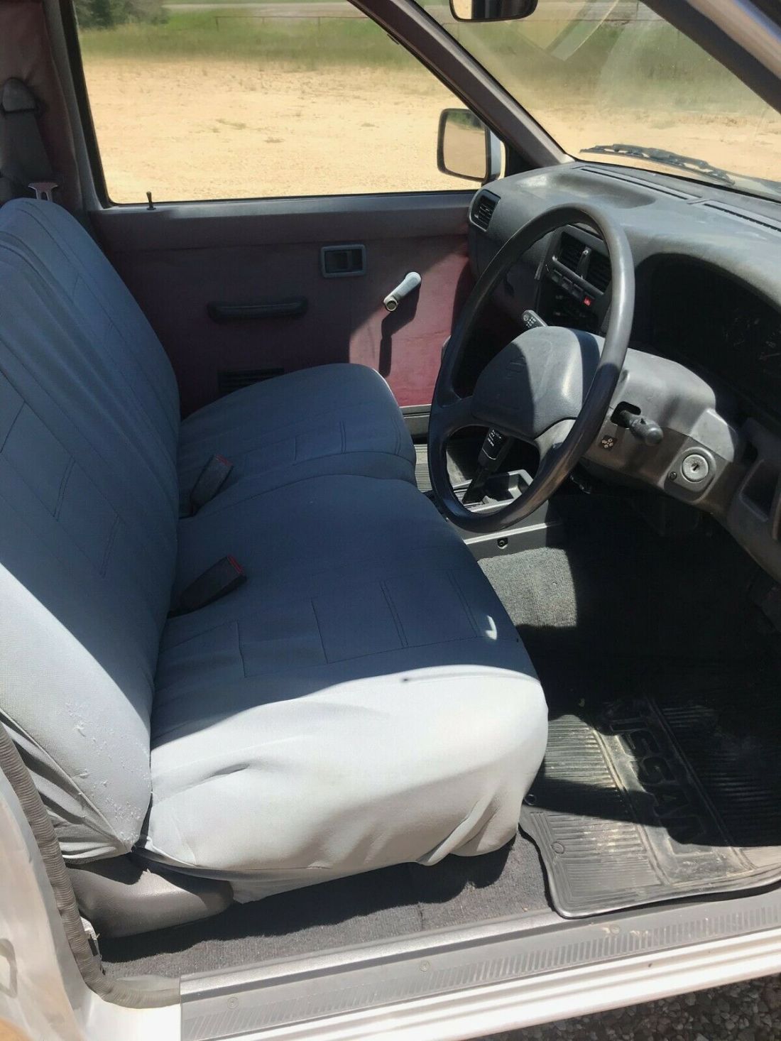 1994 Nissan Other Pickups Base - photo 6