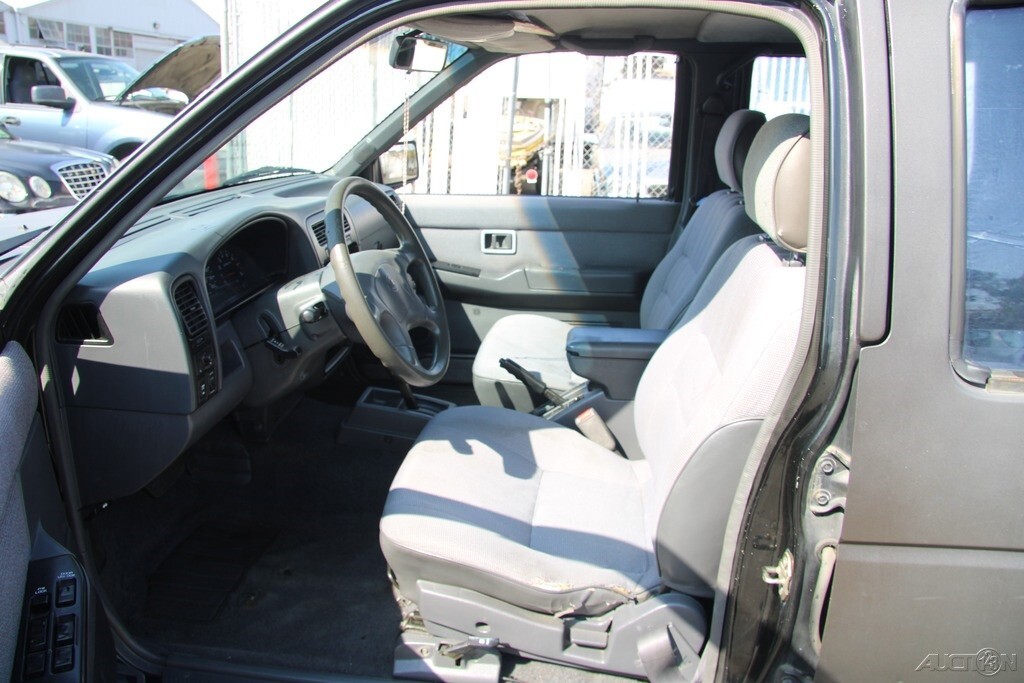 1994 Nissan Pathfinder XE - photo 12