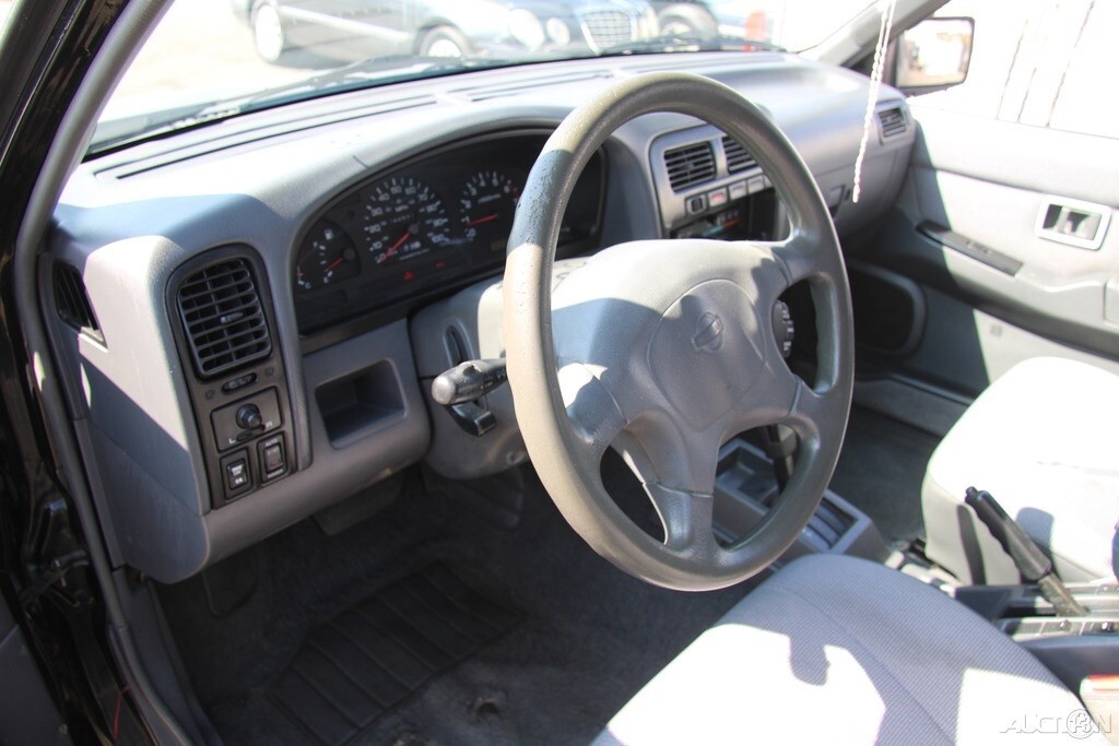 1994 Nissan Pathfinder XE - photo 13