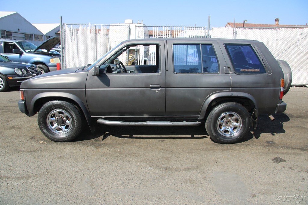 1994 Nissan Pathfinder XE - photo 3