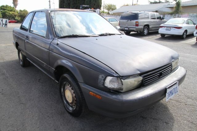 1994 Nissan Sentra Manual 4 Cylinder NO RESERVE 1994 Nissan Sentra