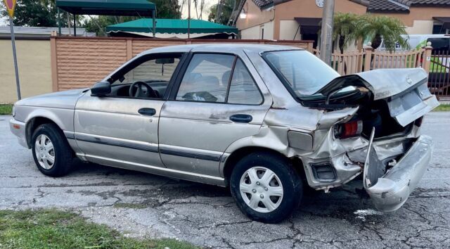 1994 Nissan Sentra E - photo 5