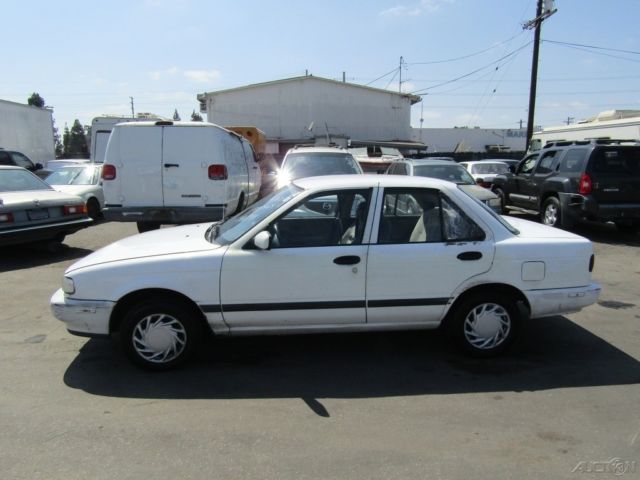 1994 Nissan Sentra E - photo 2