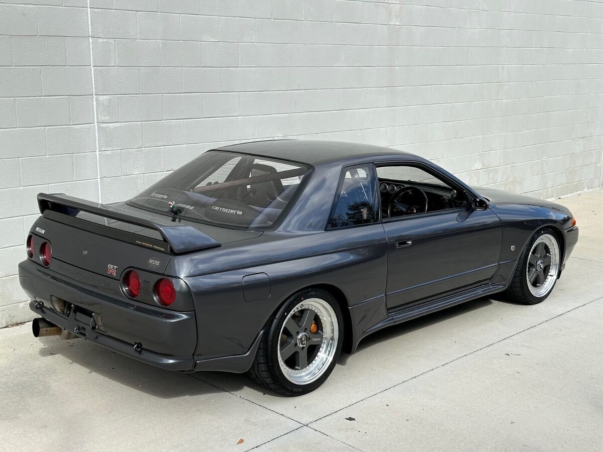 1994 Nissan GT-R - photo 6