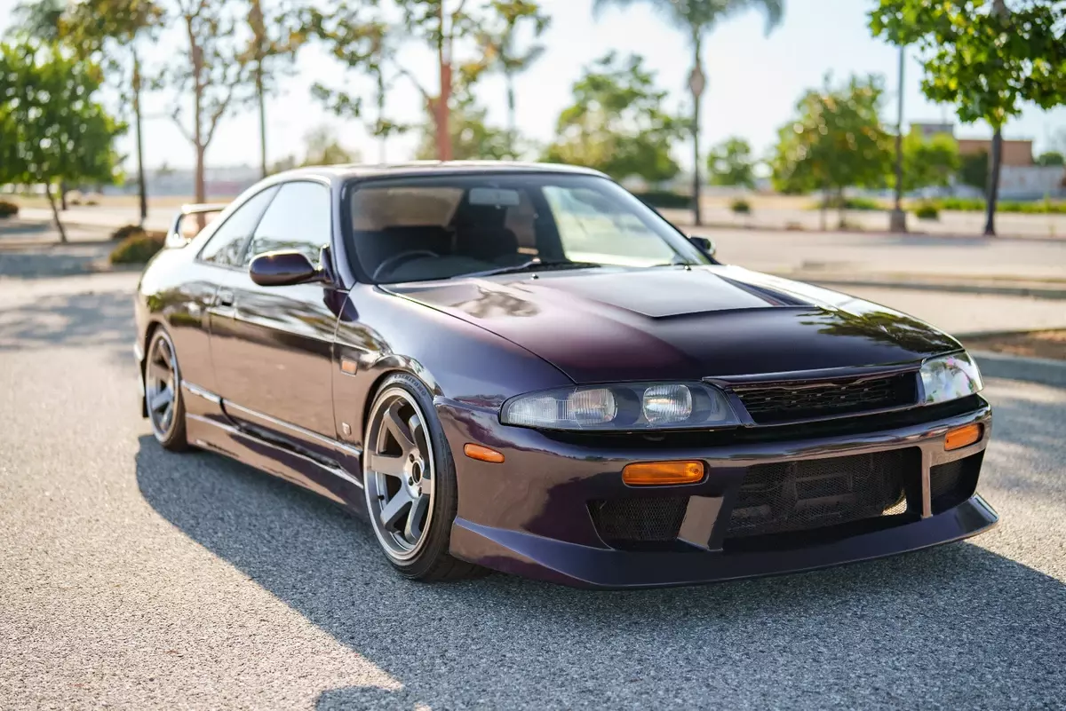 1994 Nissan Skyline GTS-25T Type M Midnight Purple 5-Speed 1993 Nissan Skyline GTS-25T Type M Midnight Purple 5-Speed