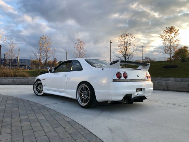 1994 Nissan Skyline GTS-T - photo 2