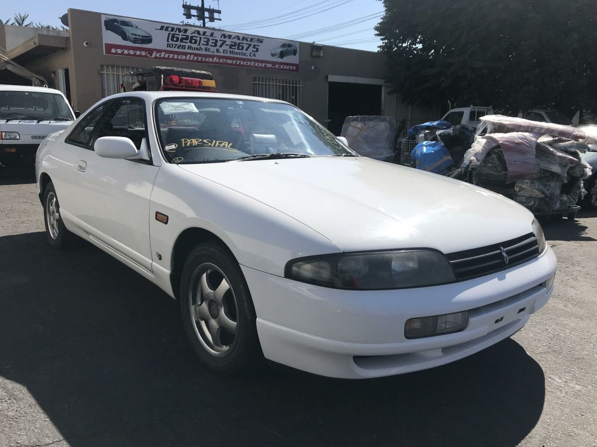 1994 NISSAN SKYLINE HR33 2.0L RB20E AUTOATIC NON-TURBO 65000 KM 1994 Nissan Skyline