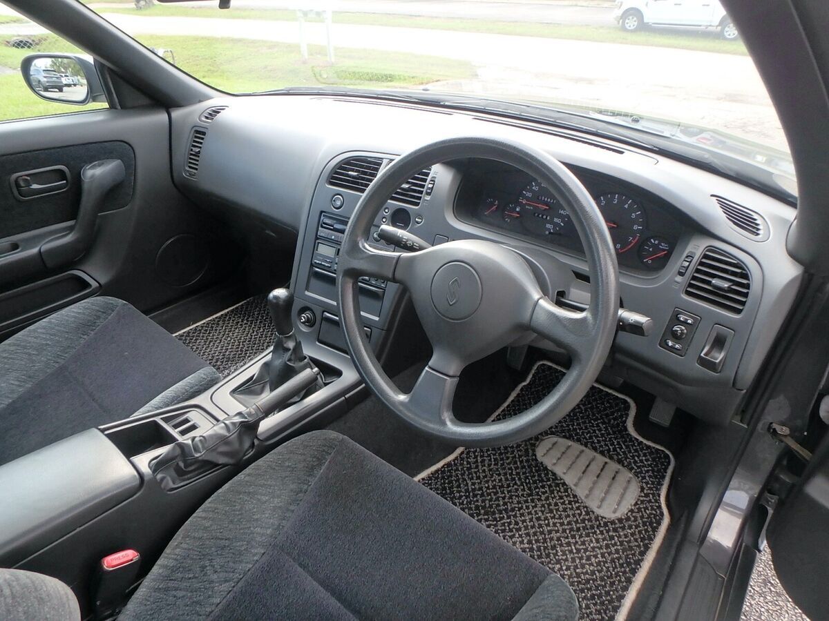 1994 Nissan Skyline - photo 13