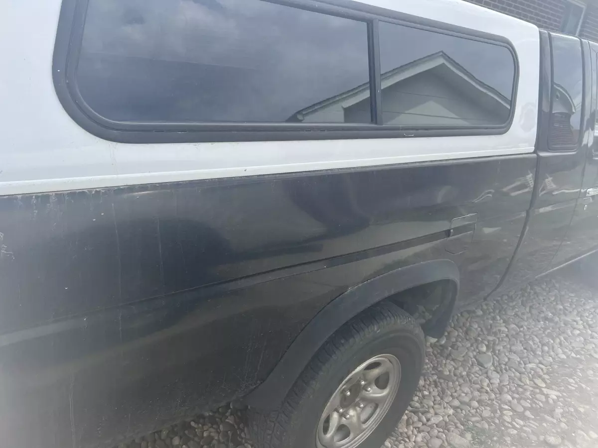 1994 Nissan Truck Black KING CAB SE 1994 Nissan Truck KING CAB SE