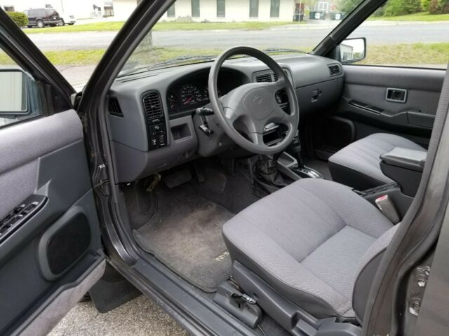 1994 Nissan Pathfinder XE - photo 12
