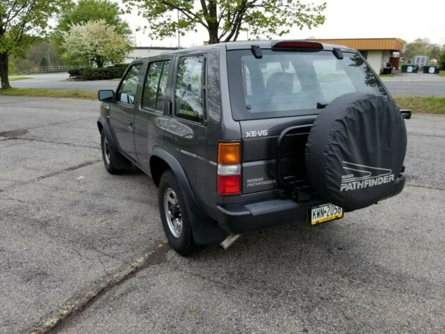 1994 Nissan Pathfinder XE - photo 5