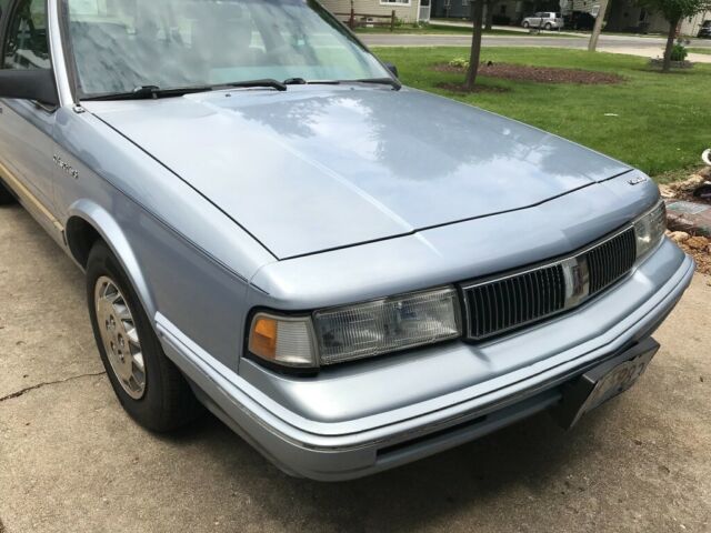 1994 Oldsmobile Cutlass Cruiser Special Edition Wagon - photo 3