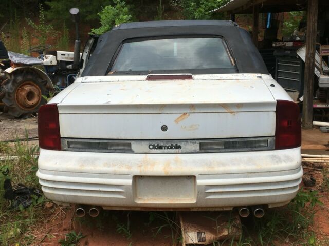 1994 Oldsmobile Cutlass Sport - photo 2