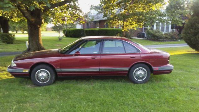 1994 Oldsmobile 88 Royale - very low mileage - extra clean - must see! 1994 Oldsmobile Eighty-Eight Royale