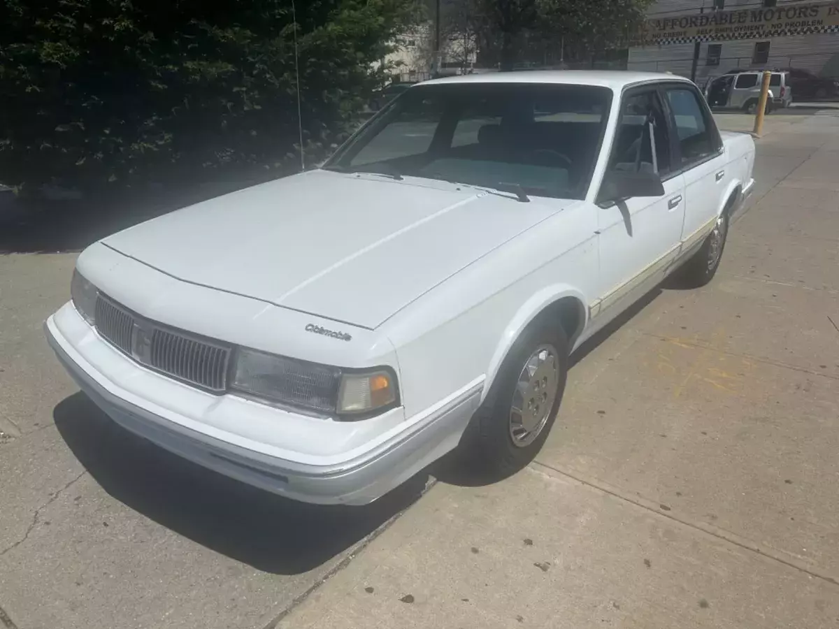 1994 Oldsmobile Cutlass Ciera 1 owner 32000miles 1 owner 32000miles runs great 1994 Oldsmobile Ciera