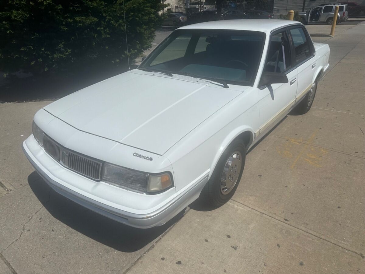 1994 Oldsmobile Ciera - photo 2