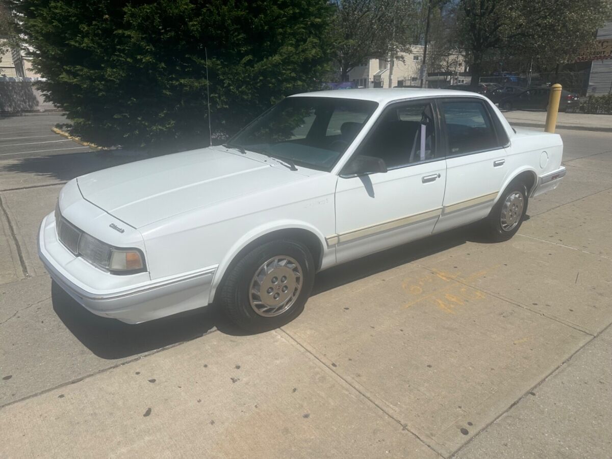 1994 Oldsmobile Ciera - photo 3