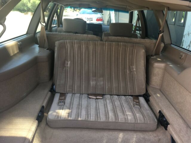 1994 Oldsmobile Custom Cruiser Wagon - photo 7