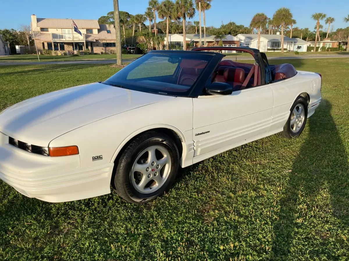 1994 Oldsmobile Cutlass Convertible 1 Owner! 33K. Miles! 1994 Oldsmobile Cutlass