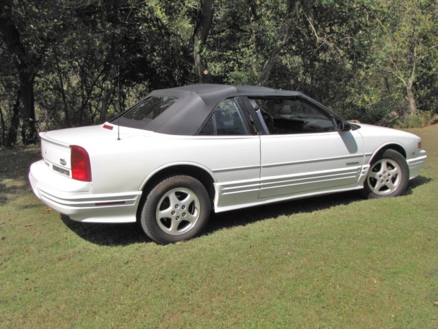1994 Oldsmobile Cutlass Supreme - photo 7