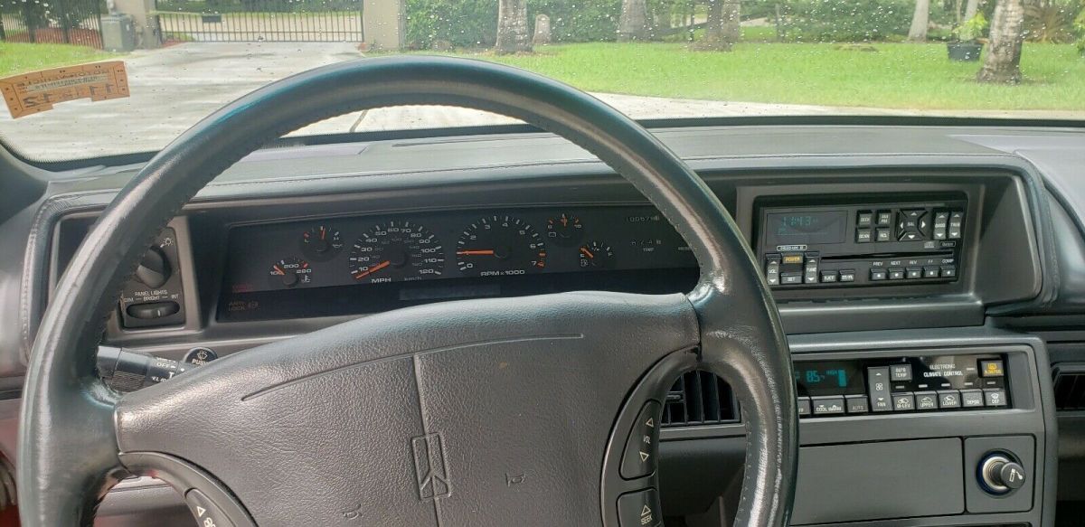 1994 Oldsmobile Cutlass Supreme - photo 7