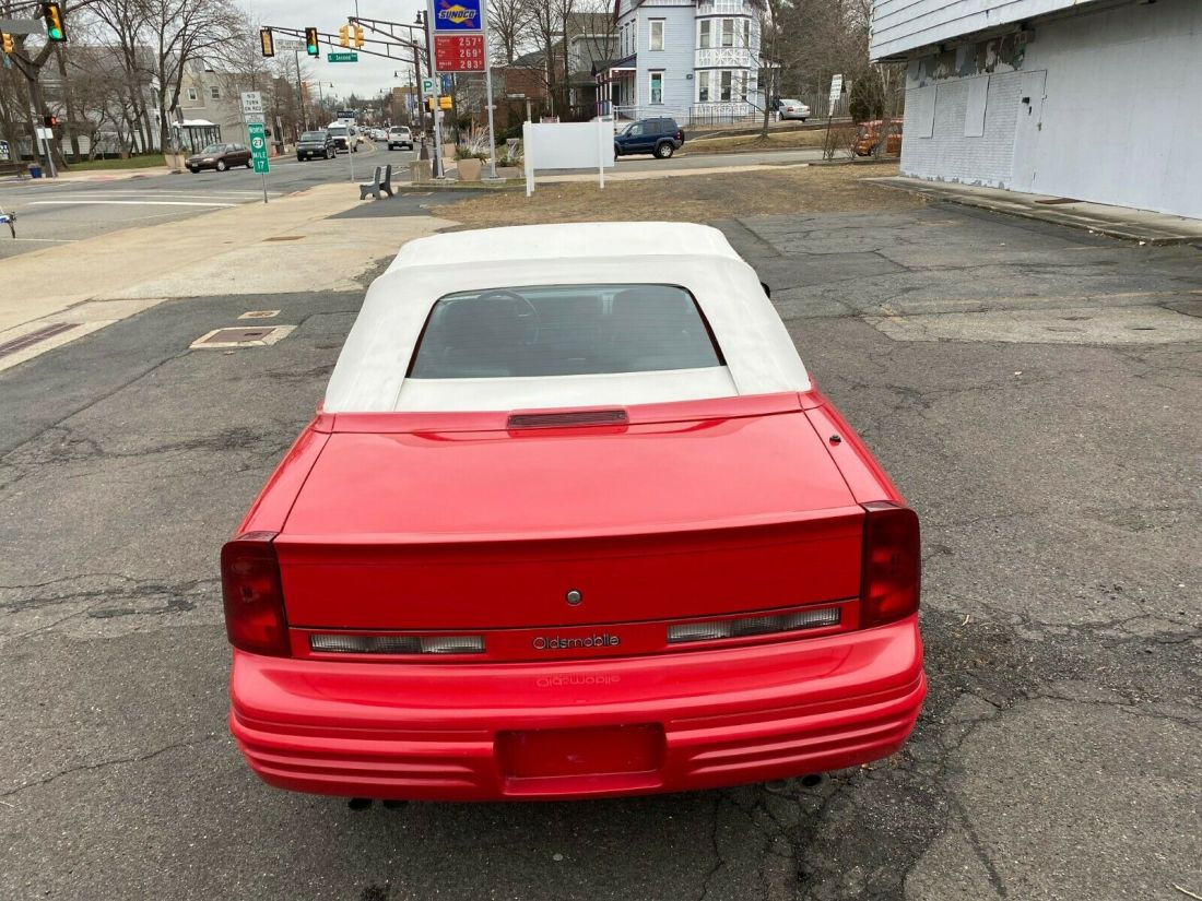 1994 Oldsmobile Cutlass Supreme - photo 11