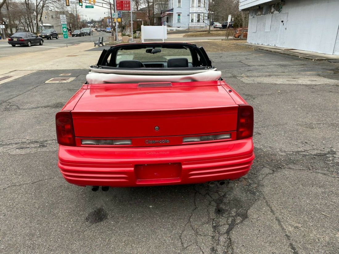 1994 Oldsmobile Cutlass Supreme - photo 6