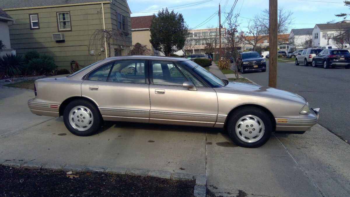 1994 Oldsmobile Eighty-Eight ROYALE LS