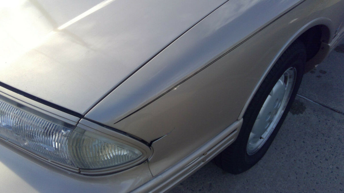 1994 Oldsmobile Eighty-Eight ROYALE LS - photo 12