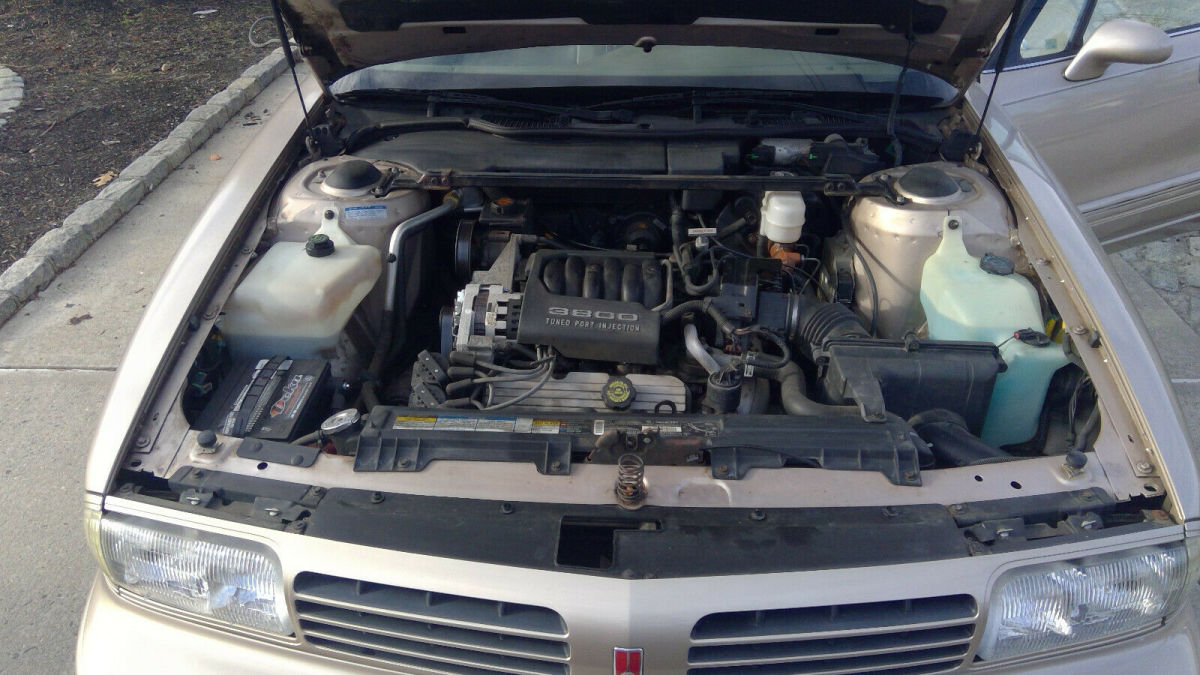 1994 Oldsmobile Eighty-Eight ROYALE LS - photo 8