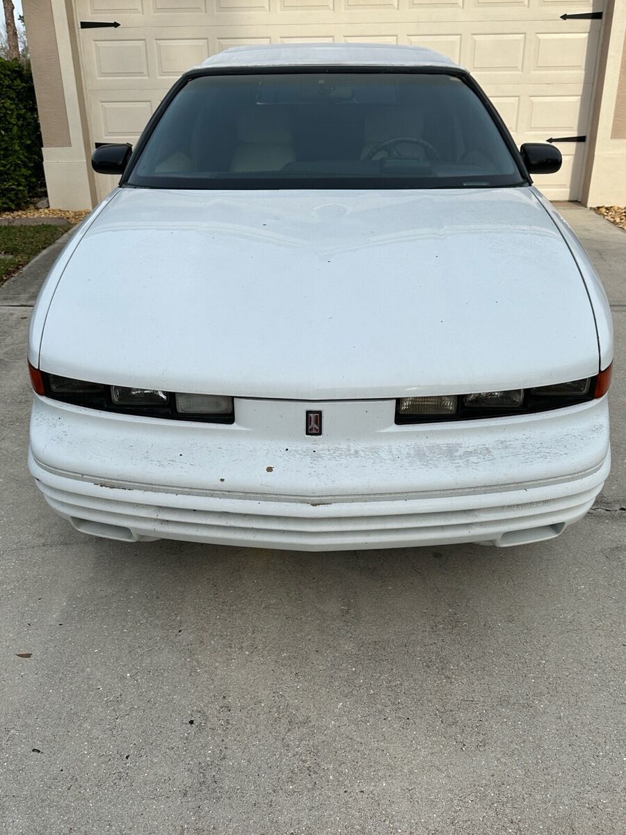 1994 Oldsmobile Eighty-Eight - photo 4