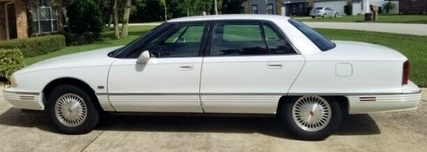1994 Oldsmobile Ninety-Eight SE - photo 2