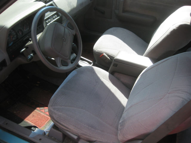 1994 Plymouth Sundance - photo 10