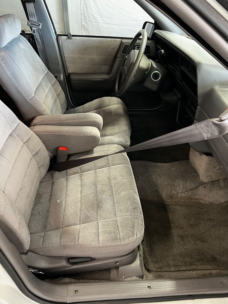 1994 Plymouth Acclaim - photo 12