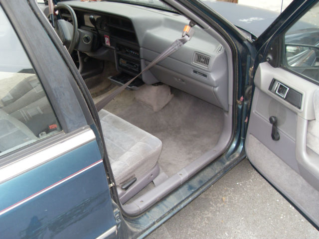 1994 Plymouth Acclaim - photo 6